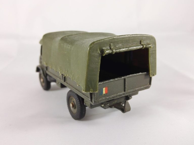 Mercedes-Benz Unimog - Dinky Toys - 821
