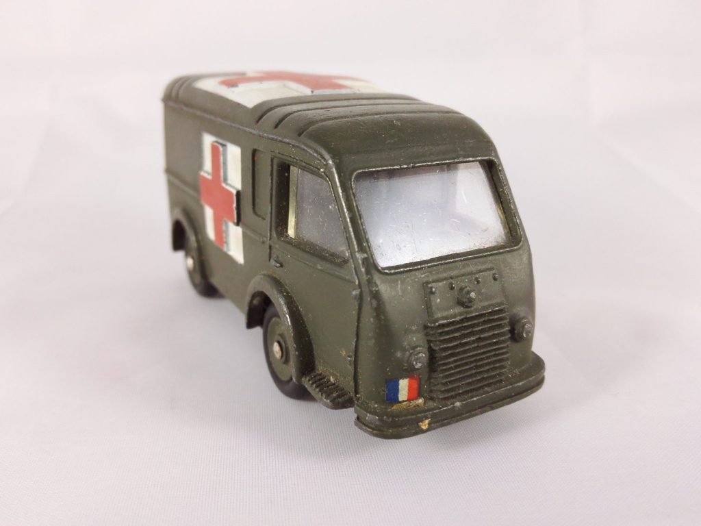 Renault Goélette R2087 Ambulance Militaire - Dinky Toys - 80F