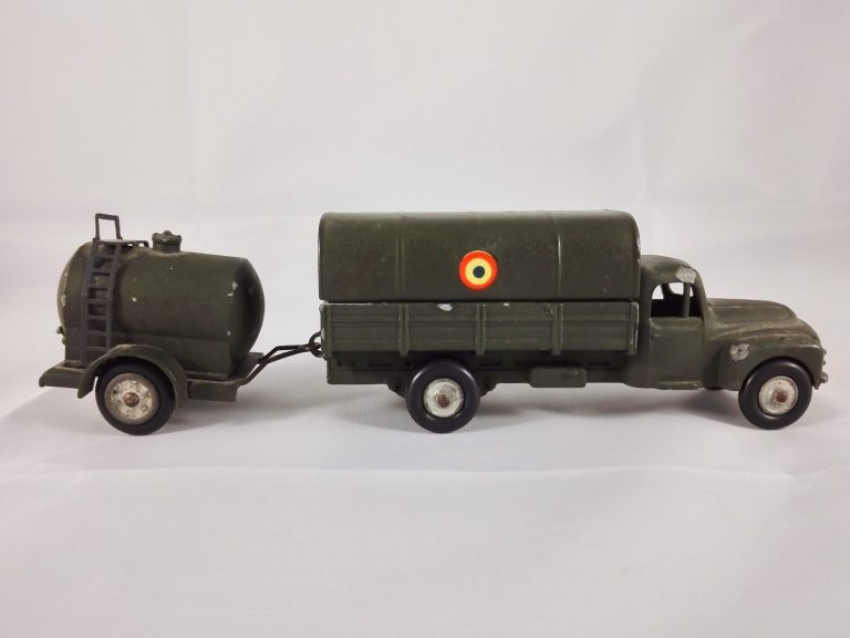Citroën P55 et Citerne - JRD - 155