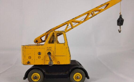 Coles Mobile Crane - Dinky Toys - 571