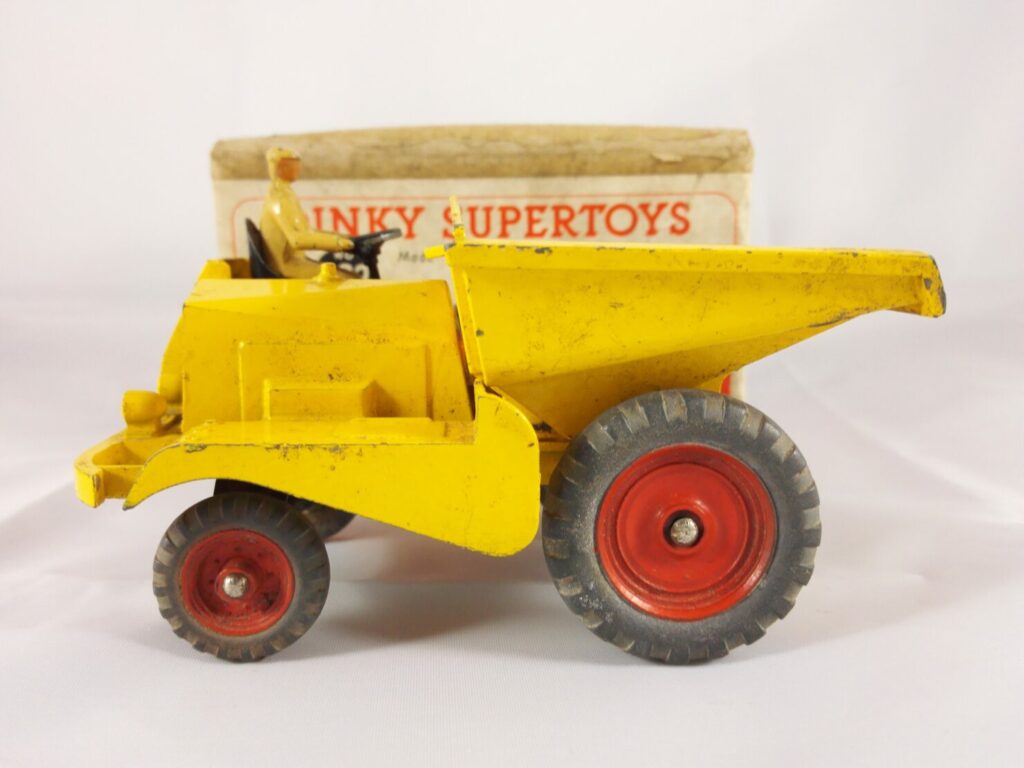 Muir-Mill Dumper - Dinky Toys - 562