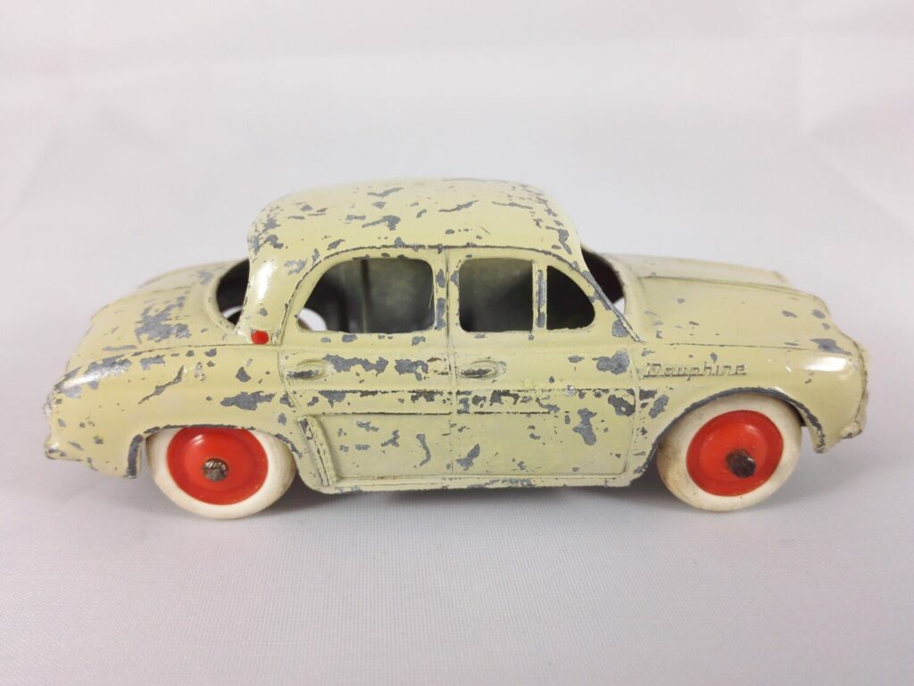 Renault Dauphine - CIJ - 3/56
