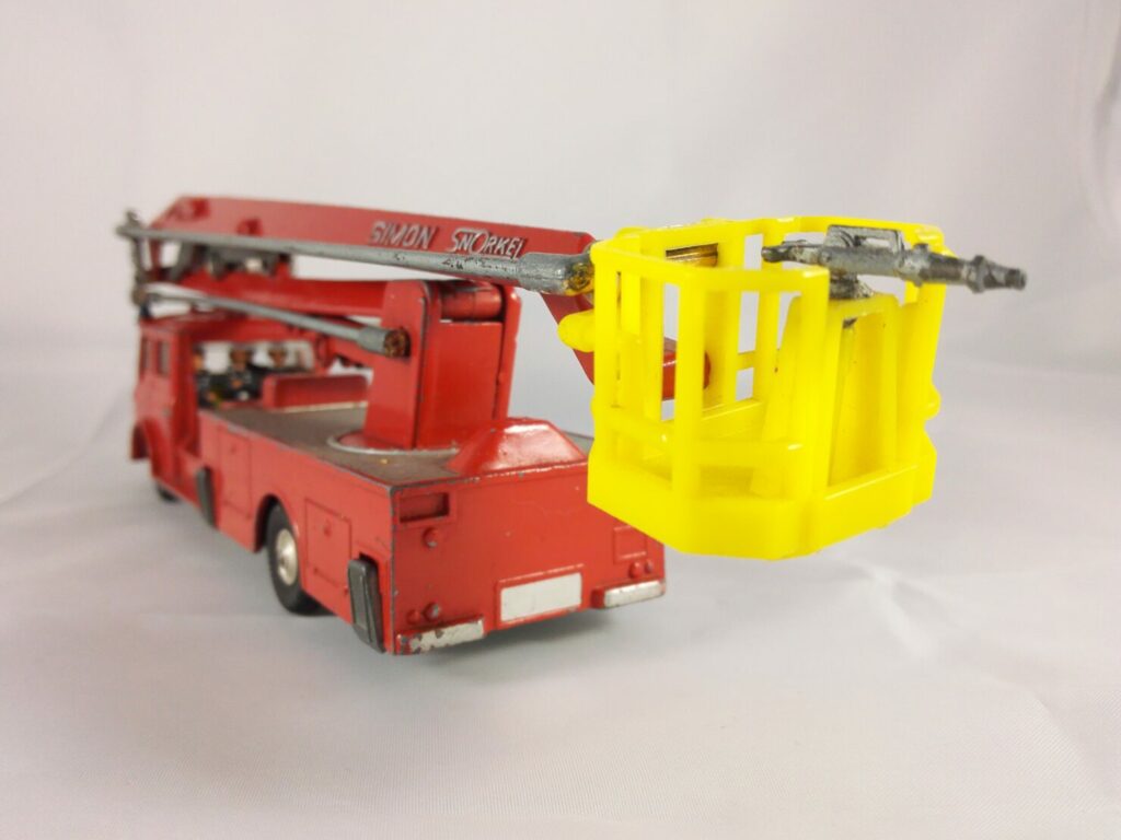 Bedford TK Simon Snorkel Fire Engine - Corgi Toys - 1127