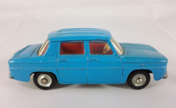 Renault R8 - Dinky Toys - 517