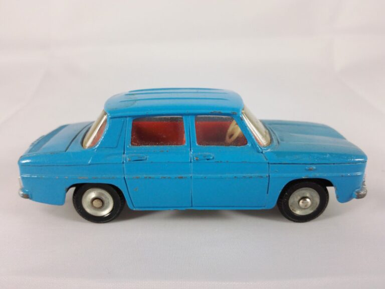 Renault R8 - Dinky Toys - 517