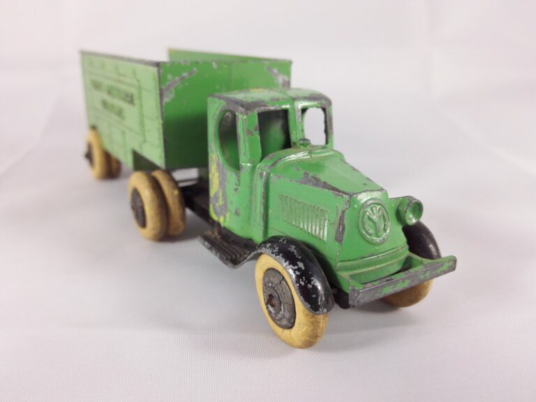 Mack AC Bulldog Long Distance Hauling - Tootsietoy - 803