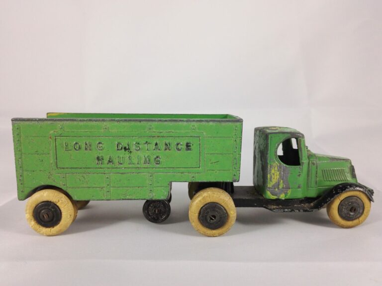 Mack AC Bulldog Long Distance Hauling - Tootsietoy - 803