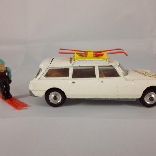 Citroën ID 19 Safari 1964 Winter Olympics - Corgi Toys - 475