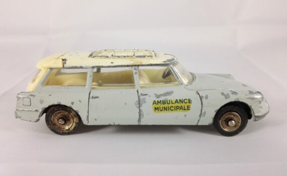 Citroën ID 19 Break Ambulance - Dinky Toys - 556