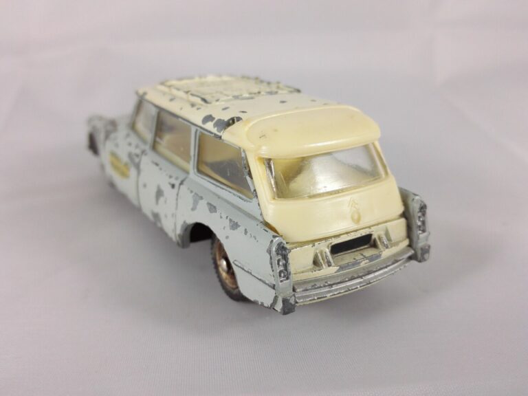 Citroën ID 19 Break Ambulance - Dinky Toys - 556