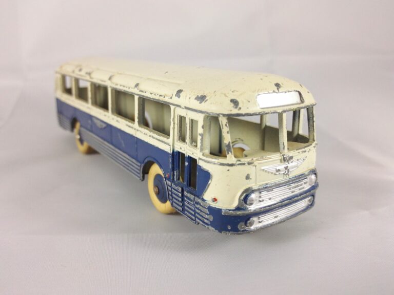 Chausson AP52 - Dinky Toys - 29F