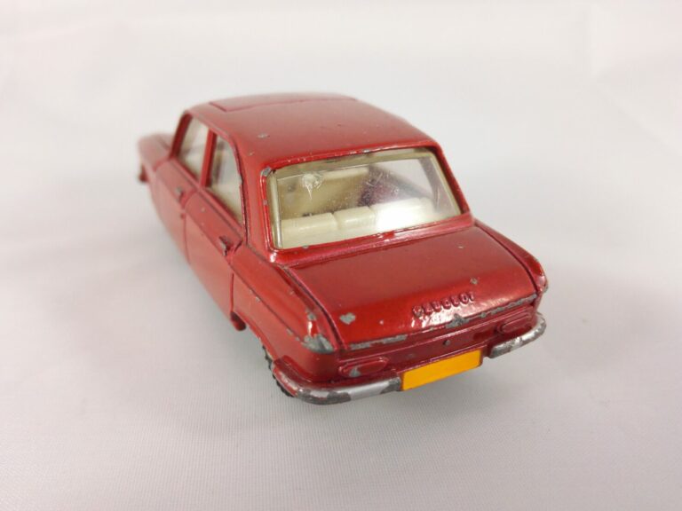 Peugeot 204 - Dinky Toys - 510
