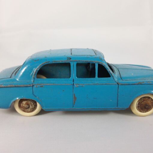 Peugeot 403 - Dinky Toys - 24B