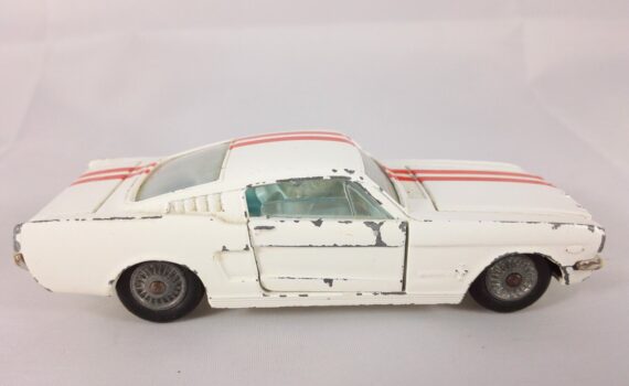 Ford Mustang Fastback 2+2 - Corgi Toys - 325
