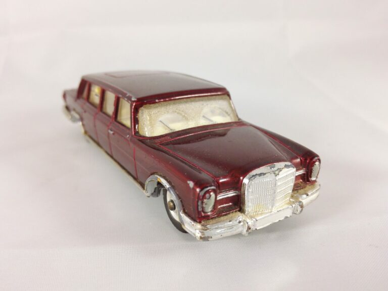 Mercedes-Benz 600 Pullman - Corgi Toys - 247