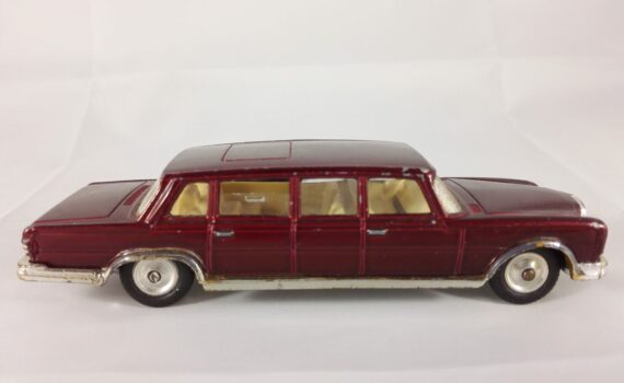 Mercedes-Benz 600 Pullman - Corgi Toys - 247