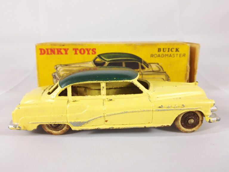 Buick Roadmaster - Dinky Toys - 24V