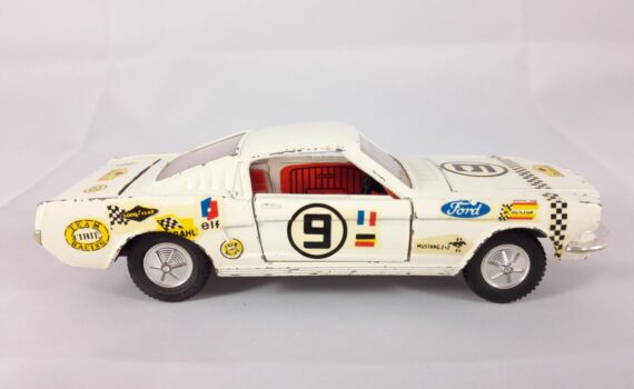 Ford Mustang Fastback 2+2 - Dinky Toys - 161