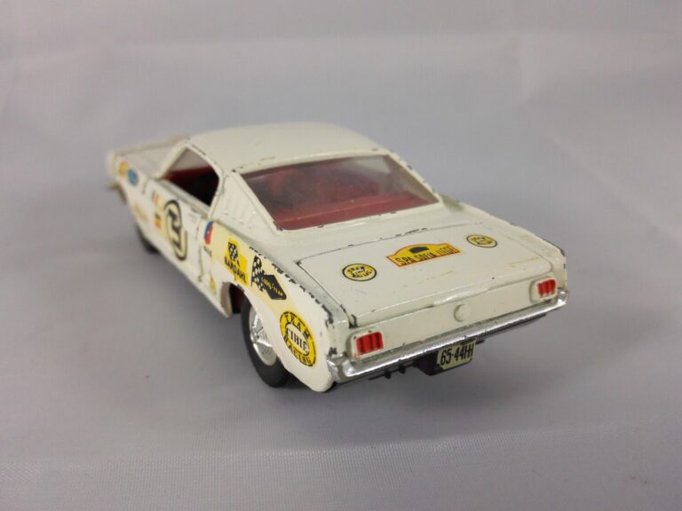 Ford Mustang Fastback 2+2 - Dinky Toys - 161