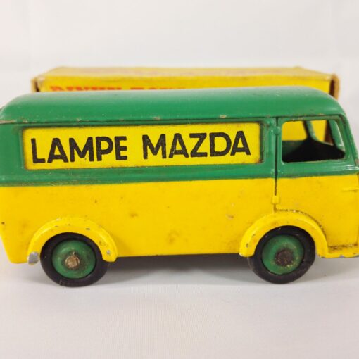Peugeot D3A Lampe Mazda - Dinky Toys - 25B