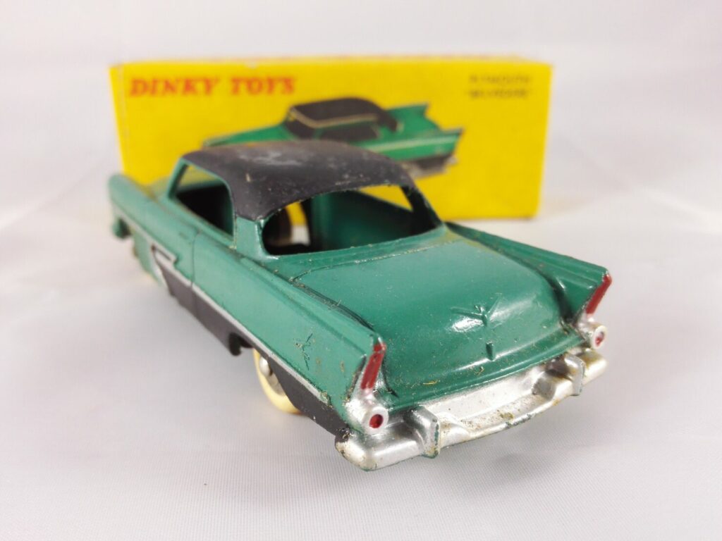 Plymouth Belvedere - Dinky Toys - 24D