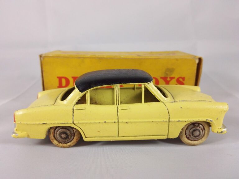 Simca Vedette Versailles - Dinky Toys - 24Z