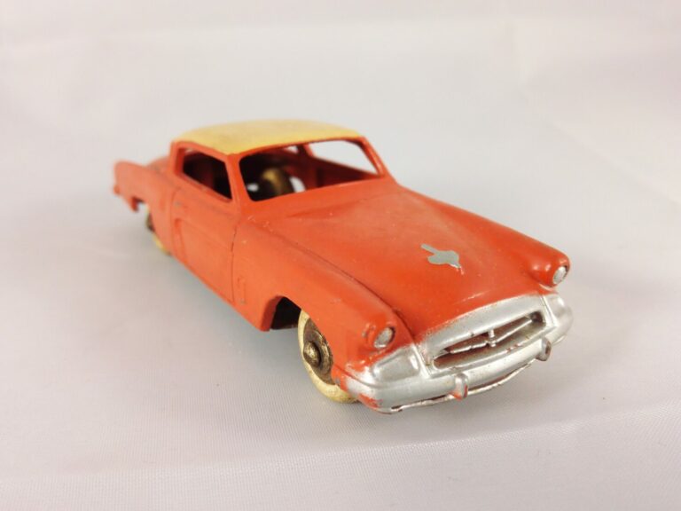 Studebaker Commander - Dinky Toys - 24Y